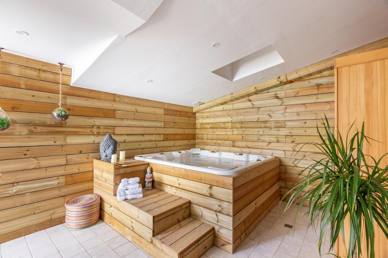 Le Comptoir Des Ecoliers Bed & Breakfast Gemozac Bagian luar foto